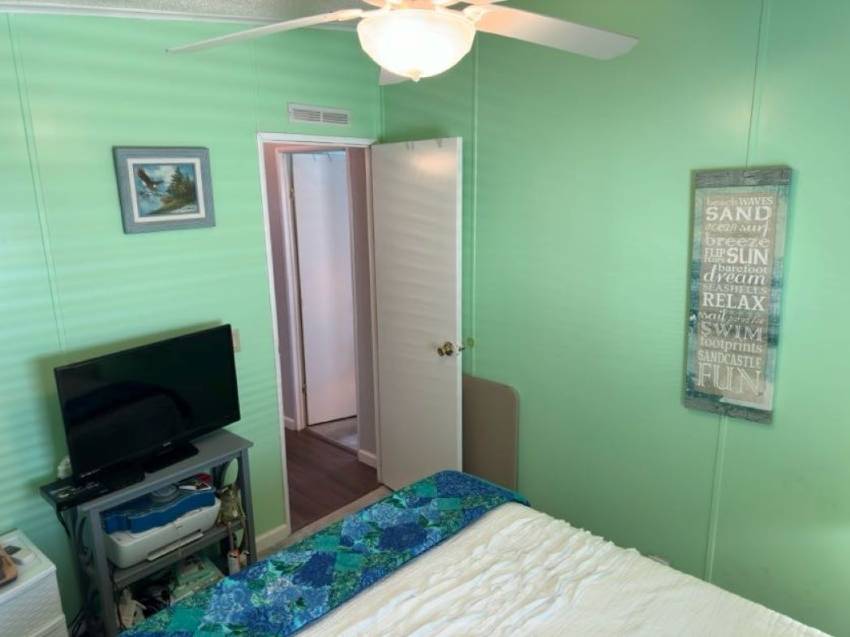 1056 Eagle Drive a Winter Haven, FL Mobile or Manufactured Home for Sale